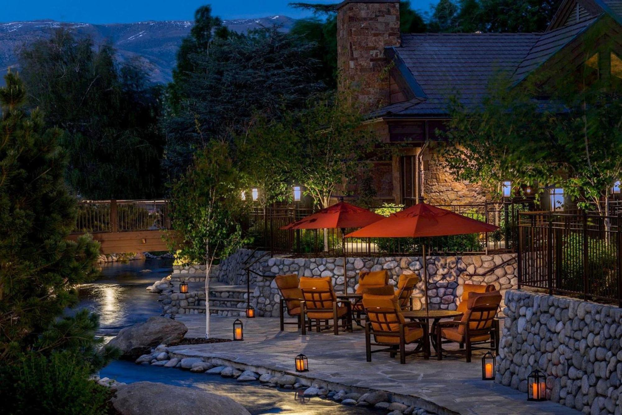 Wayfinder Bishop Hotel Exterior photo